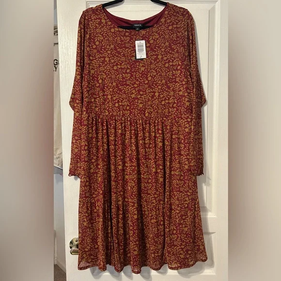 Torrid Red Floral Mesh Mini Dress - Picture 4 of 12